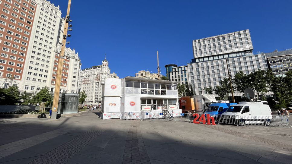 La Noche en 24 horas