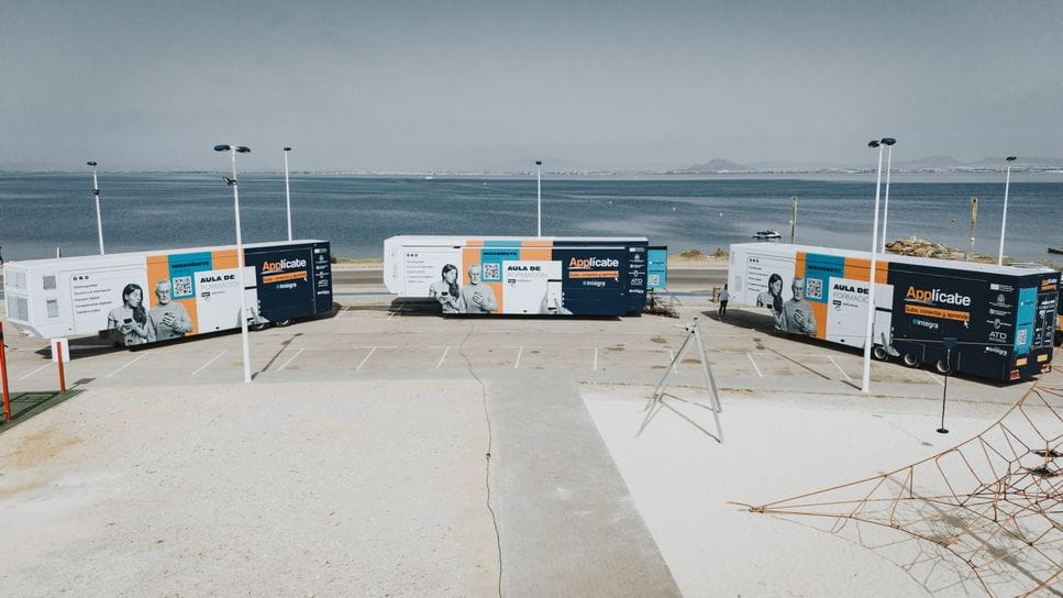 Campaña ‘Applícate, sube, conecta y aprende’